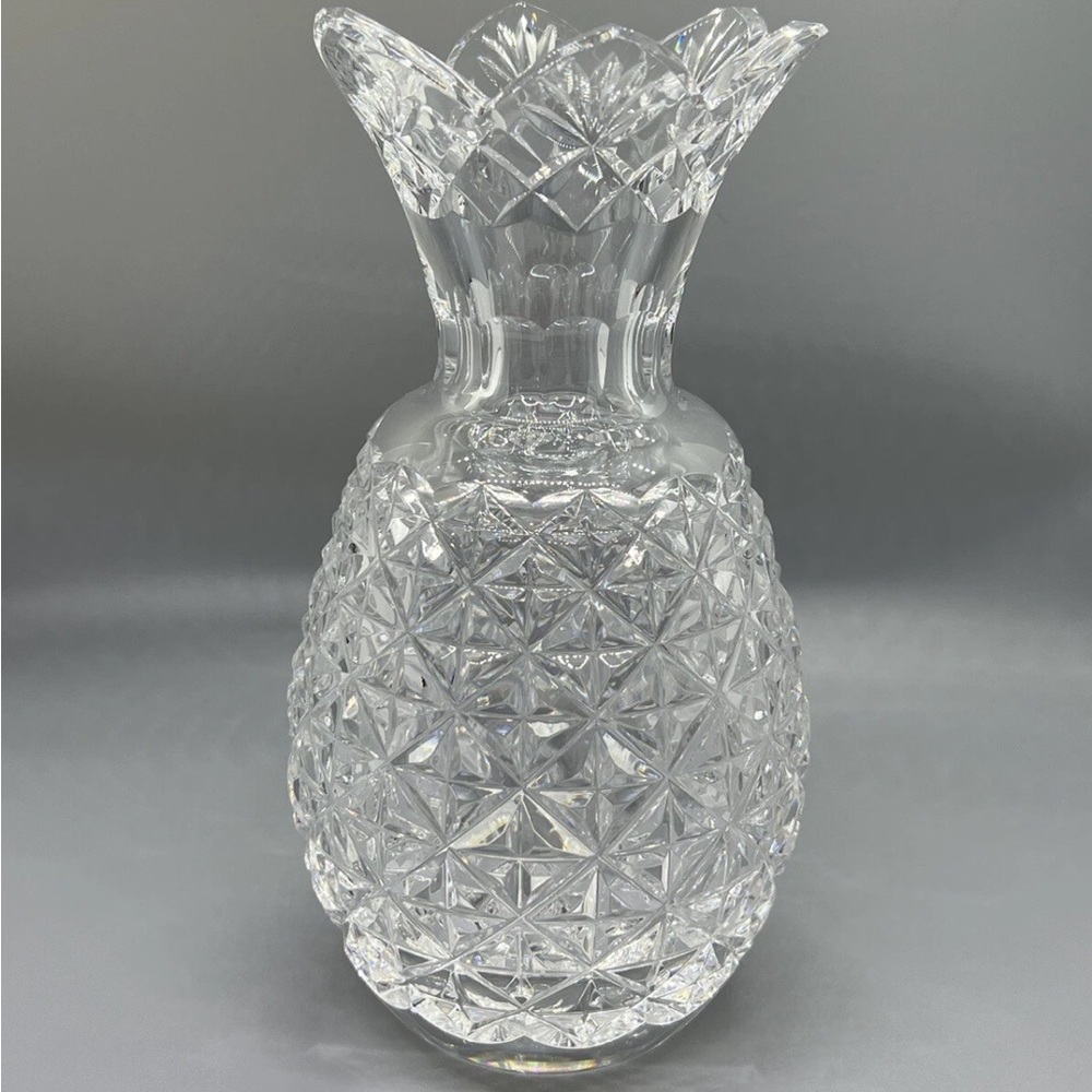 Vintage Waterford Crystal Hospitality Pineapple Vase- Aprox Height 6.5” Width 5”